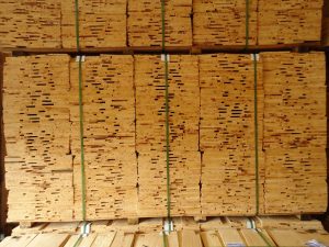 Asphalt Shingles Canada - Choose red Cedar for Roofing
